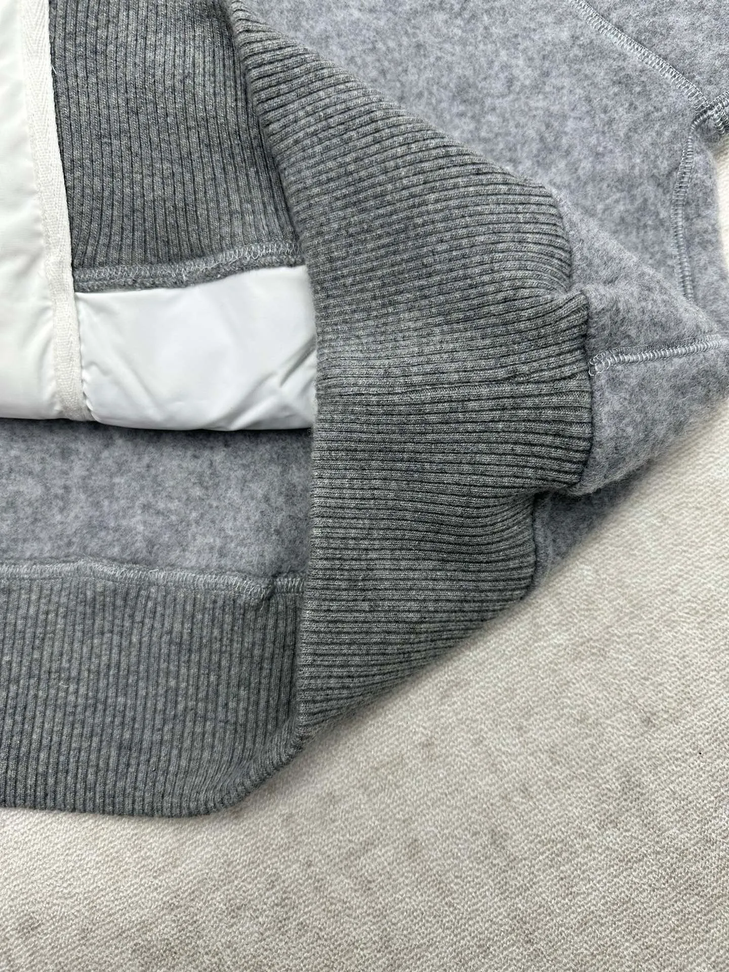 P710 CANDA GOOSE 25ss new hilliwack series wool fleece weatherproof front warm bomber jacket multi-color code number: S.M.L.